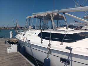exterior, Hunter 45, sailboat for sale