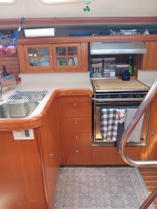 interior, Hunter 45, sailboat for sale