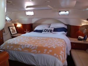 bed, Hunter 45, sailboat for sale