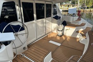 helm, Seawind 1160, catamaran for sale