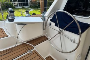 helm, Seawind 1160, catamaran for sale