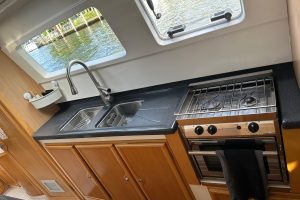 interior, Seawind 1160, catamaran for sale