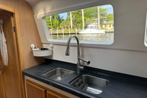 interior, Seawind 1160, catamaran for sale