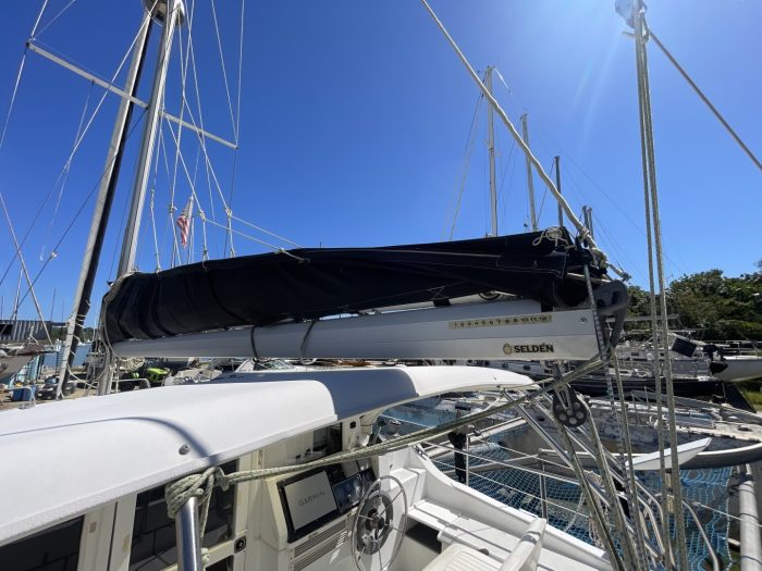 helm, Gemini 105, catamaran for sale