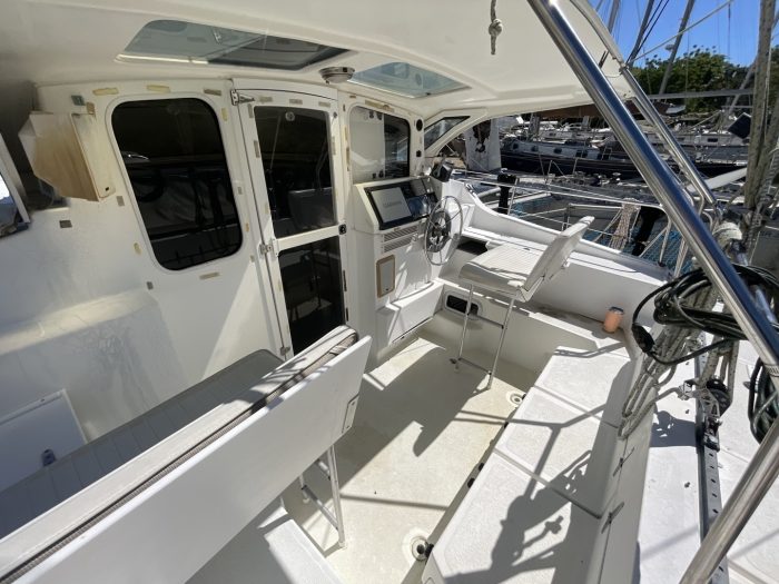 helm, Gemini 105, catamaran for sale