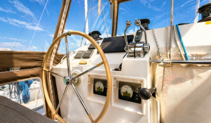 helm, Lagoon 400, catamaran for sale