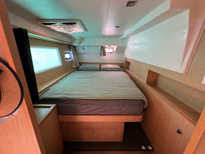 bed, Lagoon 400, catamaran for sale