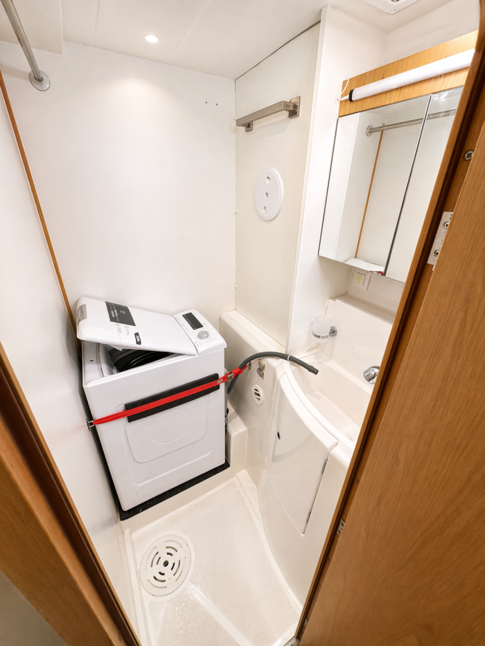 bath, Lagoon 400, catamaran for sale