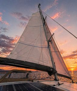 underway, Lagoon 400, catamaran for sale