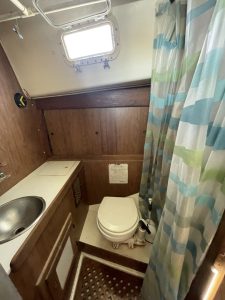 bath, Morgan 40, sailboat for sale