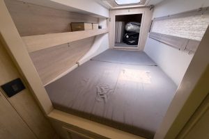 bed, Leopard 40, catamaran for sale