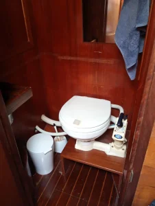 bath, Custom, sailboat for sale