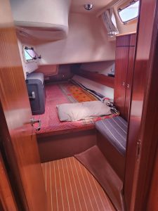 bed, Bavaria 44, sailboat for sale