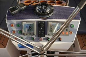helm, Hallberg Rassy 53, sailboat for sale