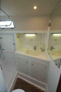 bath, Hallberg Rassy 53, sailboat for sale
