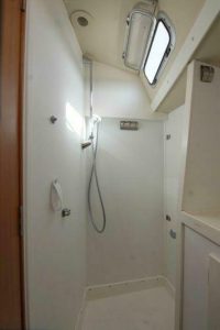 bath, Hallberg Rassy 53, sailboat for sale