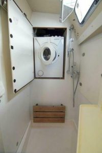 bath, Hallberg Rassy 53, sailboat for sale
