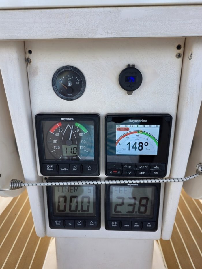 helm, Bavaria 44, sailboat for sale