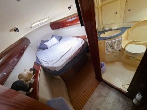 bed, Bavaria 44, sailboat for sale