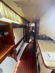interior, Gulfstar 45 Hirsch, sailboat for sale