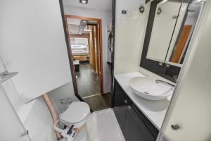 bath, FP 44 Helia, catamaran for sale