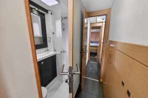 bath, FP 44 Helia, catamaran for sale
