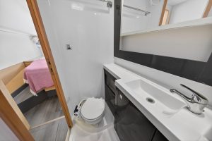 bath, FP 44 Helia, catamaran for sale