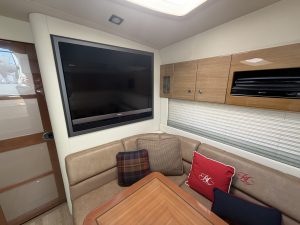 salon, Formula, trawler for sale