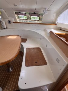 salon, Leopard 42, catamaran for sale