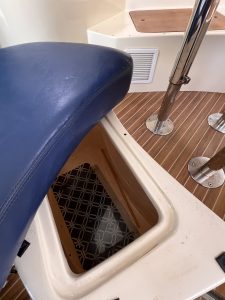 salon, Leopard 42, catamaran for sale