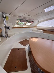 salon, Leopard 42, catamaran for sale