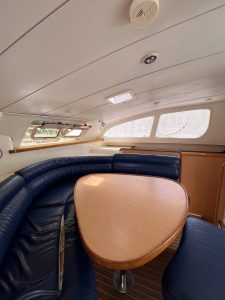 salon, Leopard 42, catamaran for sale