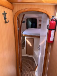 bed, Leopard 42, catamaran for sale
