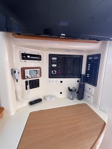 salon, Leopard 42, catamaran for sale