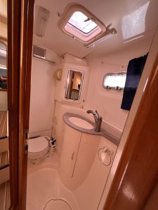 bath, Leopard 42, catamaran for sale