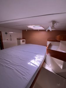 bed, Leopard 42, catamaran for sale