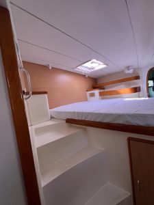 bed, Leopard 42, catamaran for sale