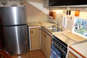 interior, Bertram 42, trawler for sale