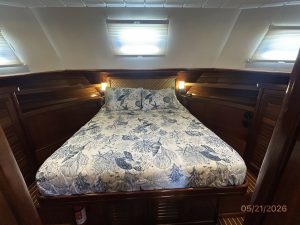 bed, Menorquin, trawler for sale