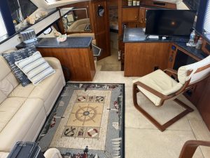 salon, Carver, trawler for sale