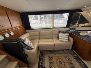 salon, Carver, trawler for sale