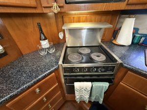 interior, Carver, trawler for sale