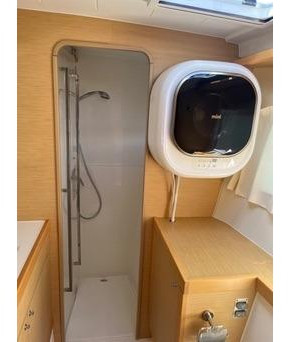bath, Lagoon 400, catamaran for sale