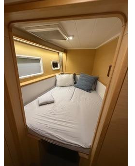 bed, Lagoon 400, catamaran for sale
