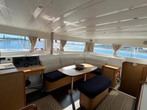 salon, Lagoon 420, catamaran for sale