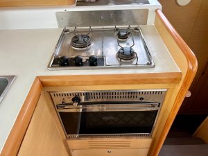 interior, Lagoon 420, catamaran for sale