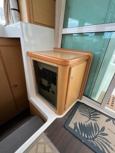 electrical, Lagoon 420, catamaran for sale