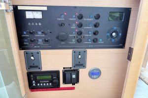 electrical, Lagoon 420, catamaran for sale