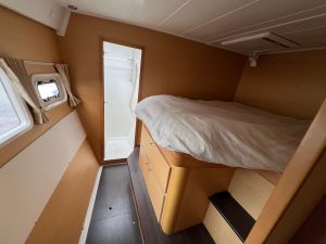 bed, Lagoon 420, catamaran for sale