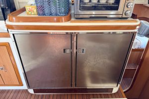 interior, Dolphin 460, catamaran for sale